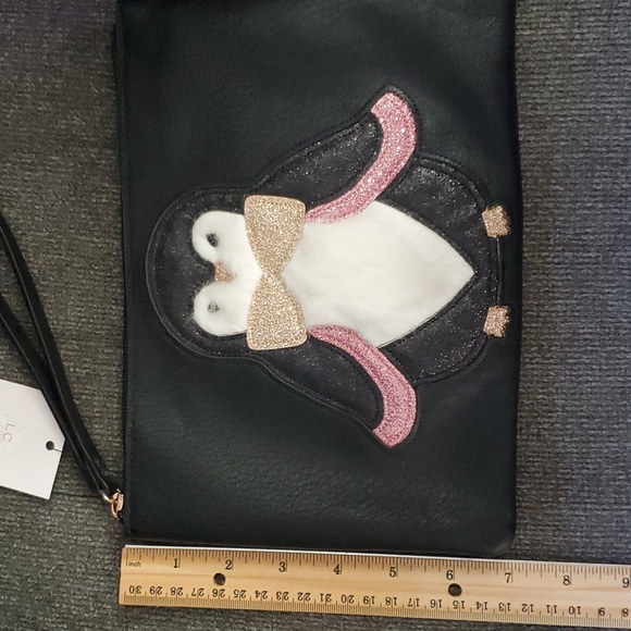 ❄️Lauren Conrad pouch/wristlet❄️ - Picture 4 of 5